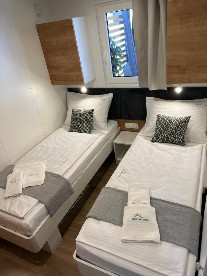 Mobile Home La Vida Biograd Na Moru Extérieur photo