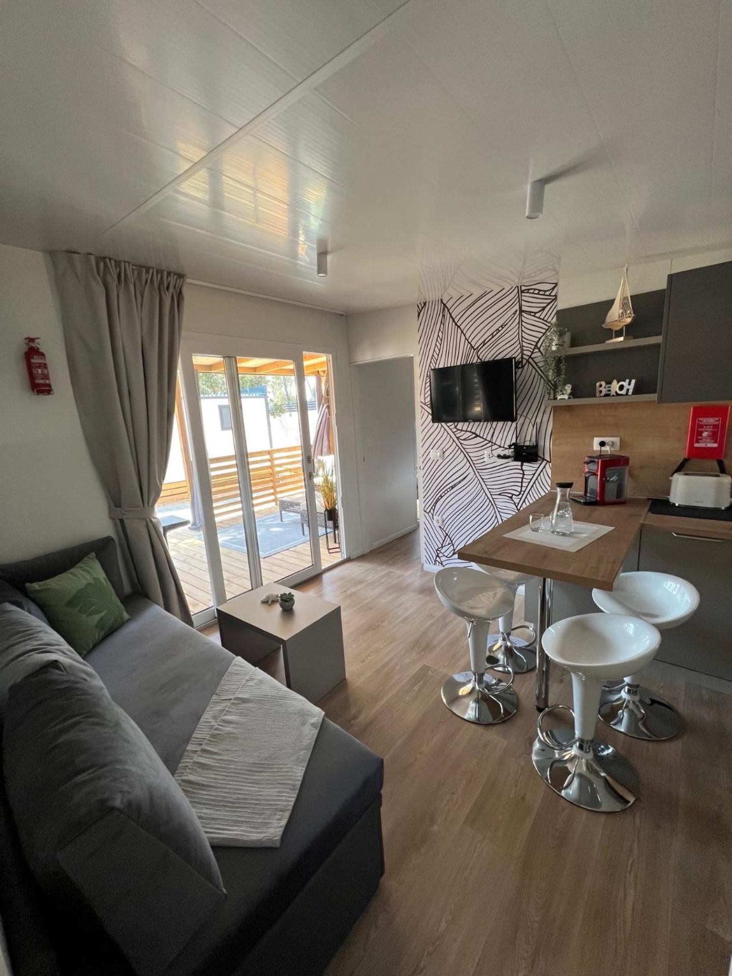 Mobile Home La Vida Biograd Na Moru Extérieur photo